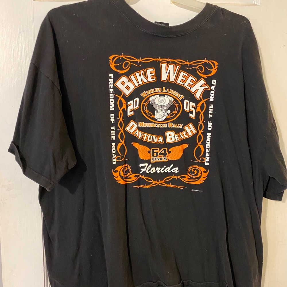 Harley Davaidson T -shirts! There are 7 shirts - Picture 5 of 12